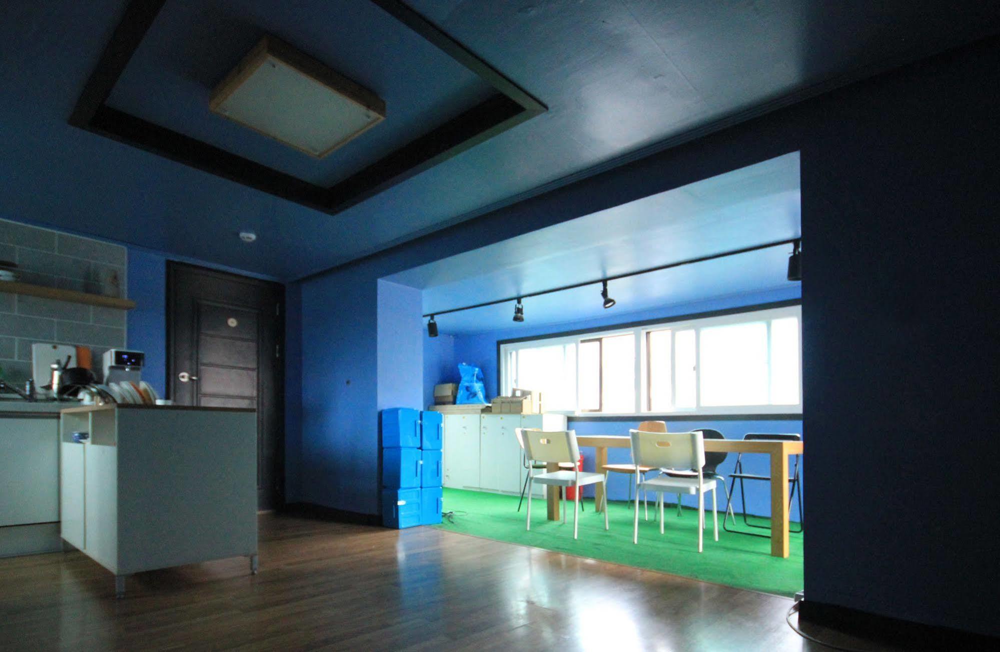 The One Hostel Hongdae In Seoul - Foreigner Only Екстериор снимка